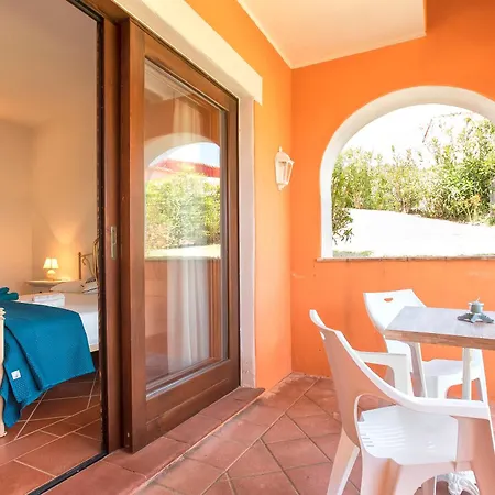 Stintino Solara Per 8 Persone Vista Mare Con Piscina
